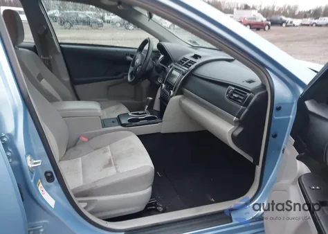 2012 Toyota Camry Le z USA, uszkodzony, nr VIN 4T1BF1FK6CU607180